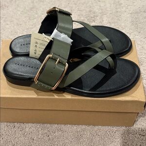 Sanctuary Green Sandals size 8